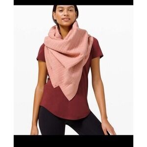 Sold Out NWT Lululemon Vinyasa‎ Scarf Quilt Pink Pastel - One Size - LW9CK9S